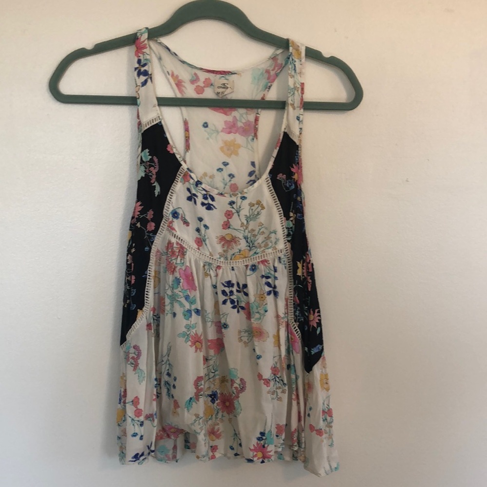 Tank top with razor back. O’Neil brand. Size M